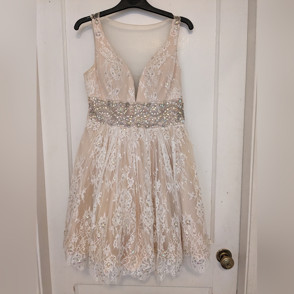 Angela & Alison Dress - Picture 6 of 6